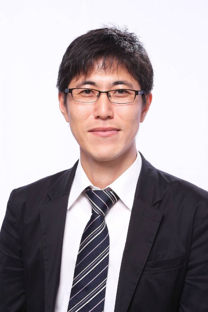 代理店支援責任者 鬼塚俊康