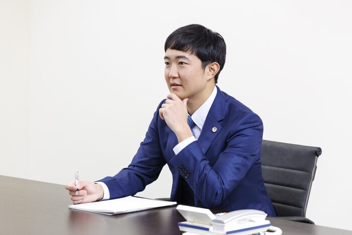 宮祐平弁護士の公式プロフィール写真